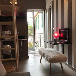 https://sanctus-syrus-albenga-17031-2.hotelitalianriviera.com